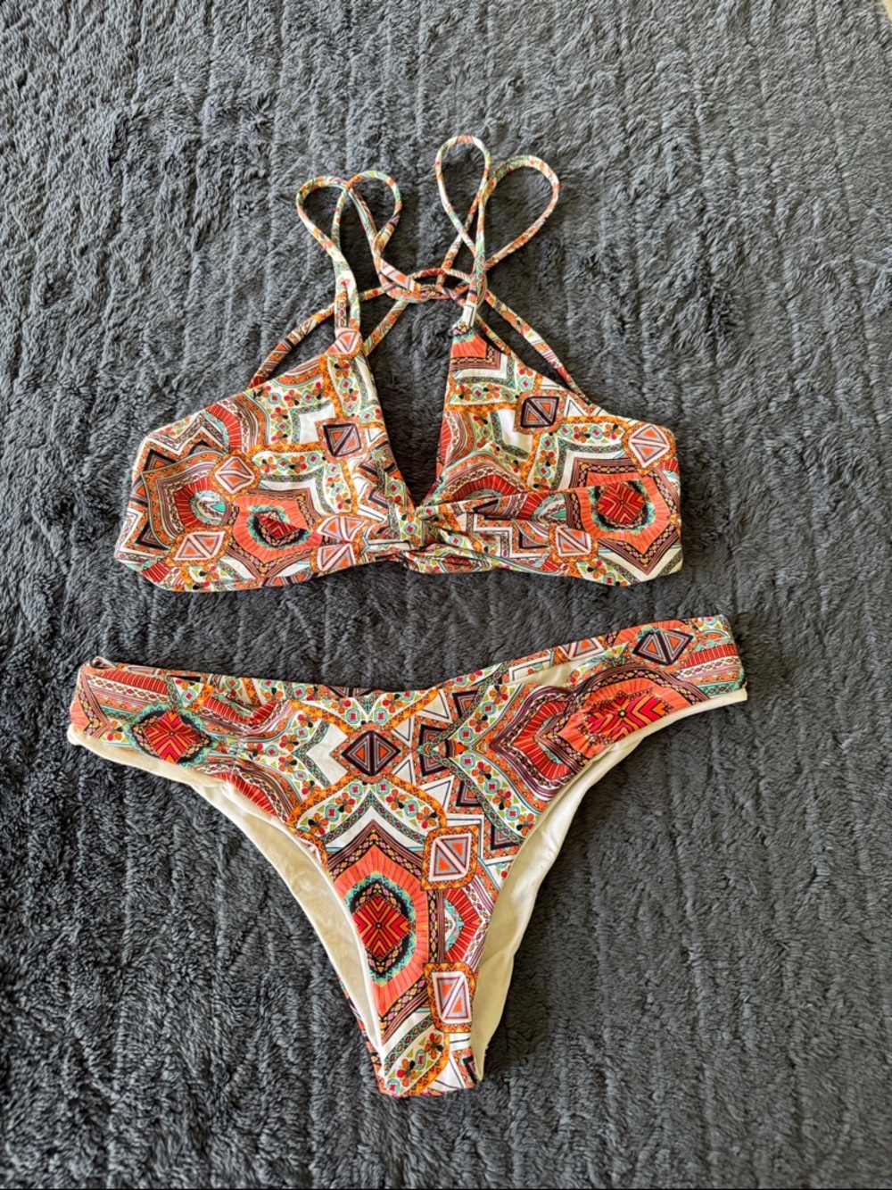L space Printed Two-Piece Bikini Set in Coral Teal reversible